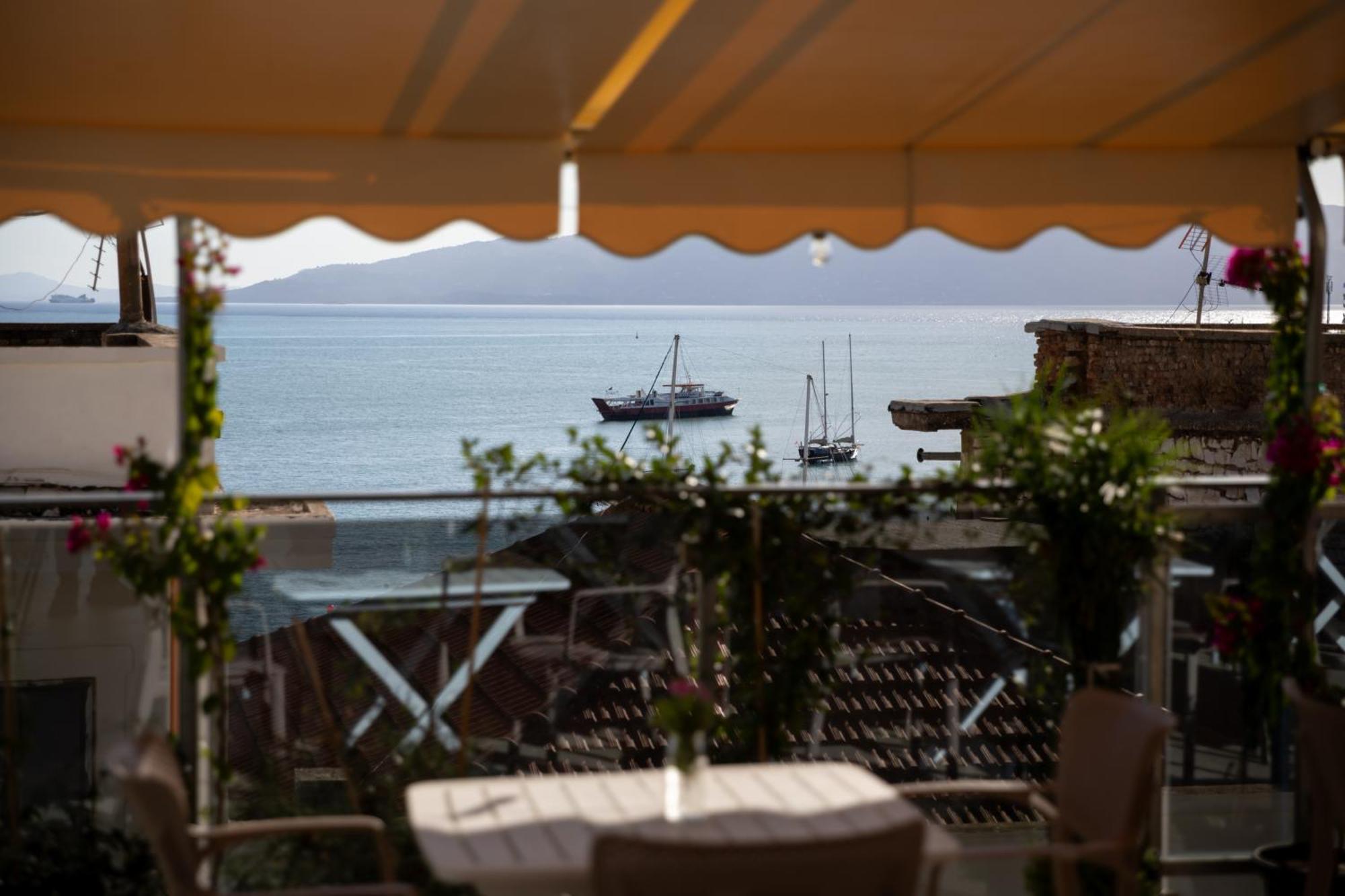 Jonian Boutique Hotel Саранде Екстериор снимка